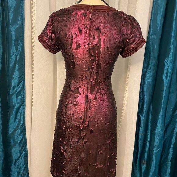 Badgley Mischka burgundy sequinned dress, size 2 - Picture 6 of 7